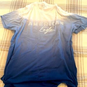 American Eagle t shirt